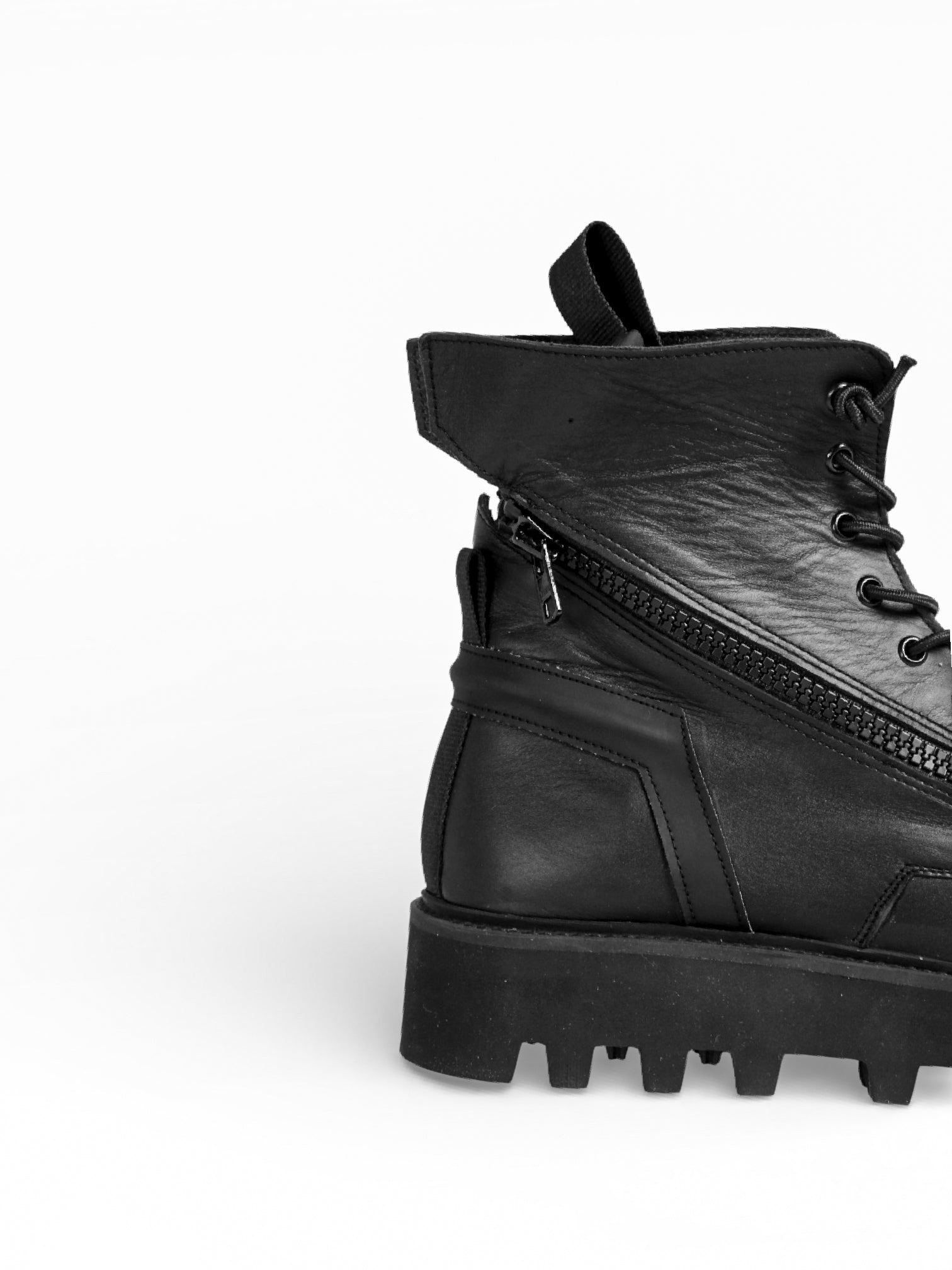 DOC BLACK LEATHER BLACK SOLE