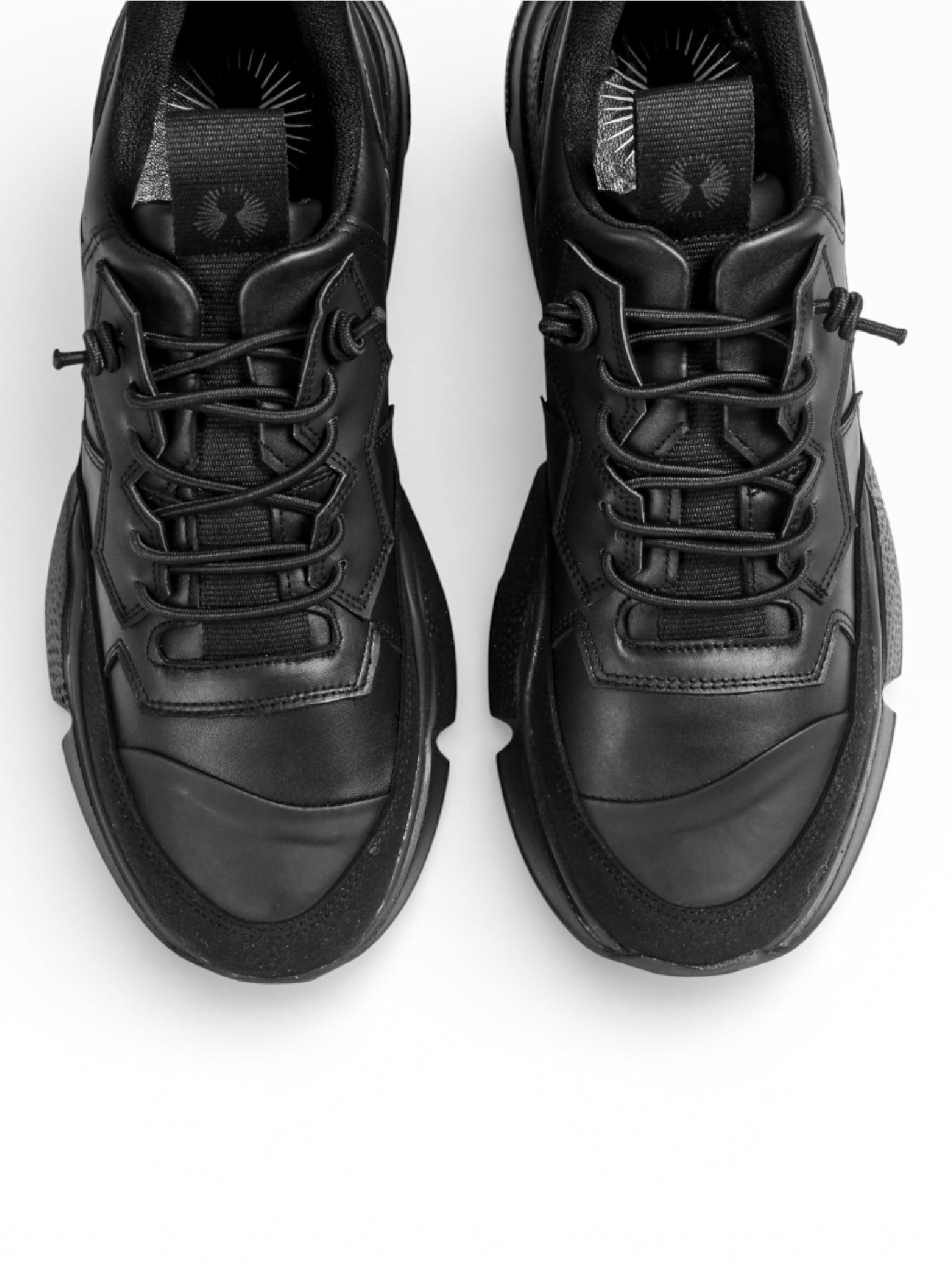 RUNNING BLACK LEATHER BLACK SOLE