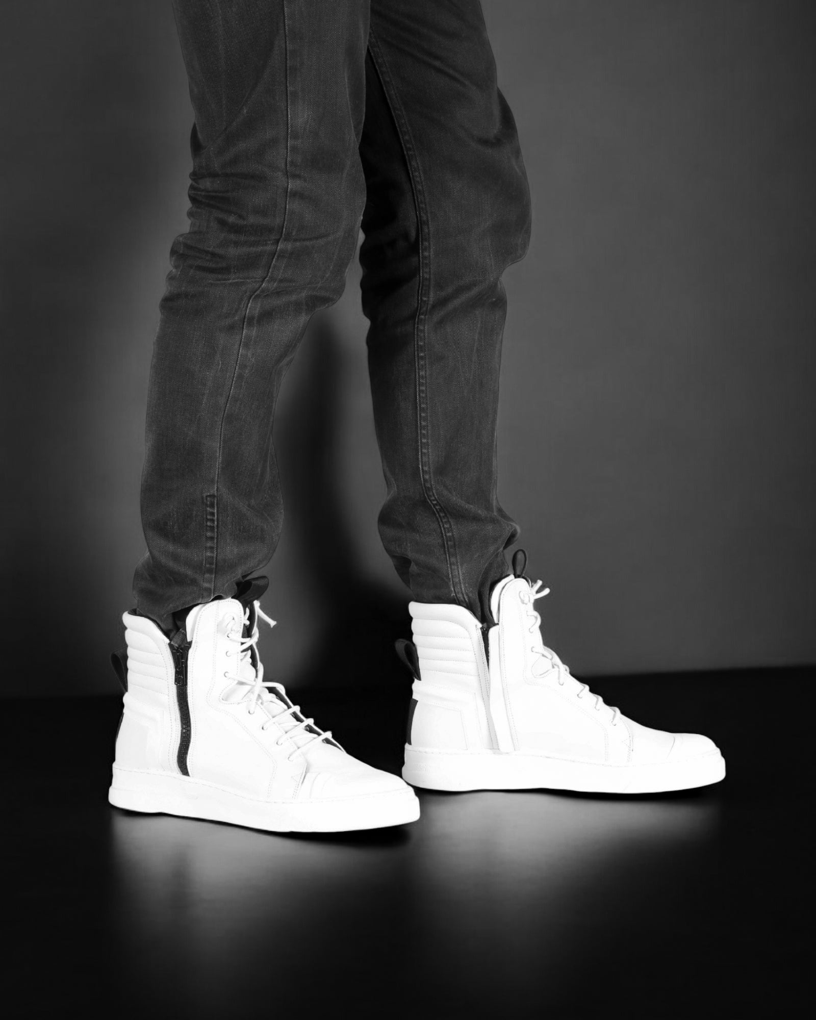 JOSEPH - White leather white sole