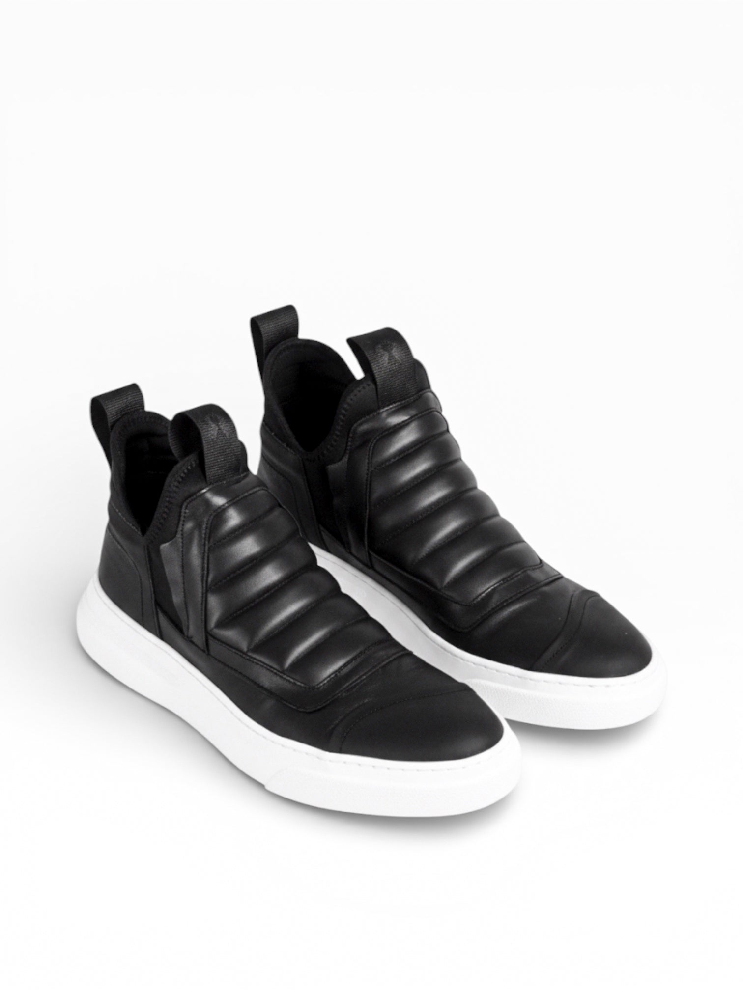 DAMPER - Black leather white sole