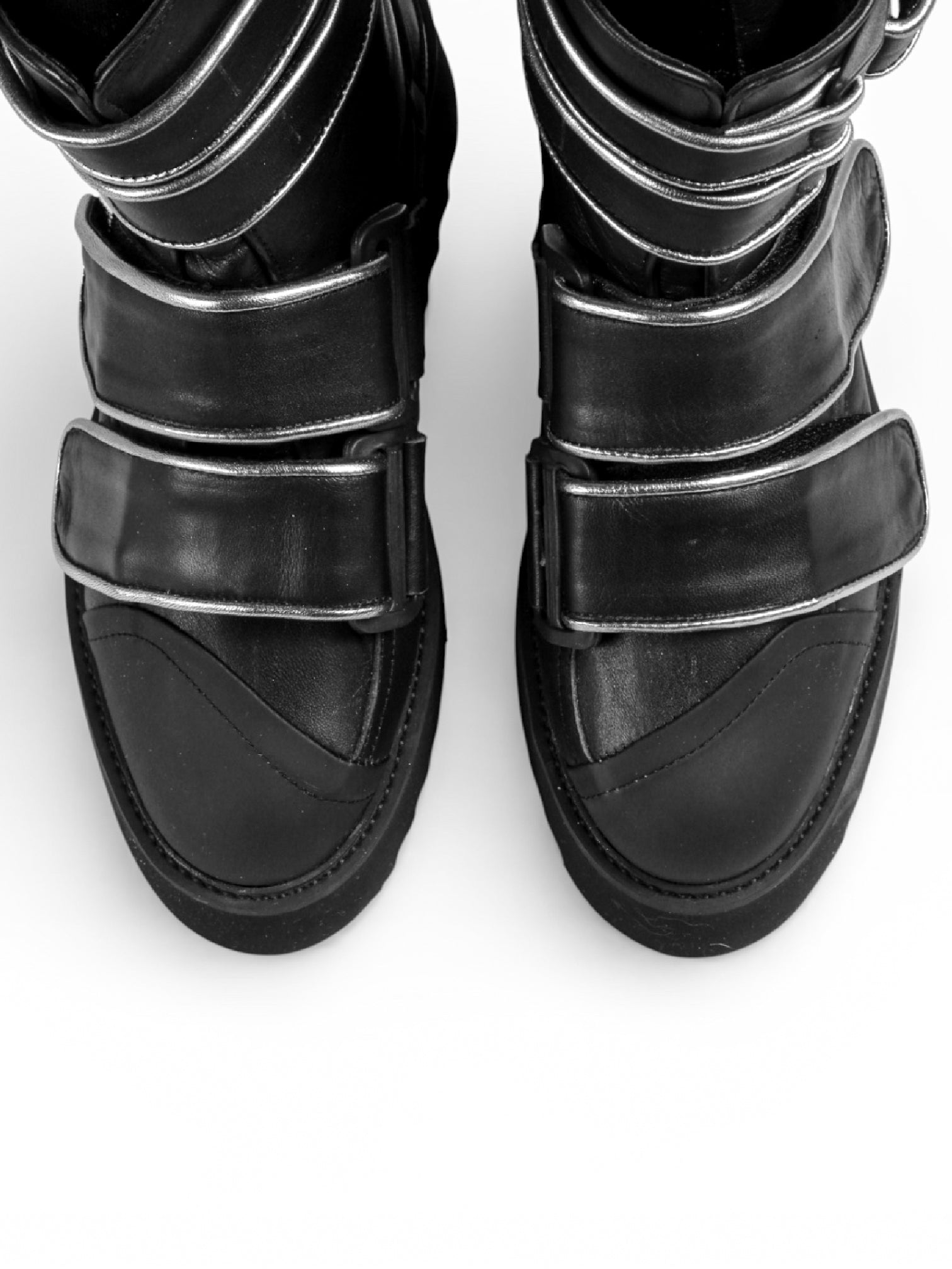 BURNING - Black leather black sole