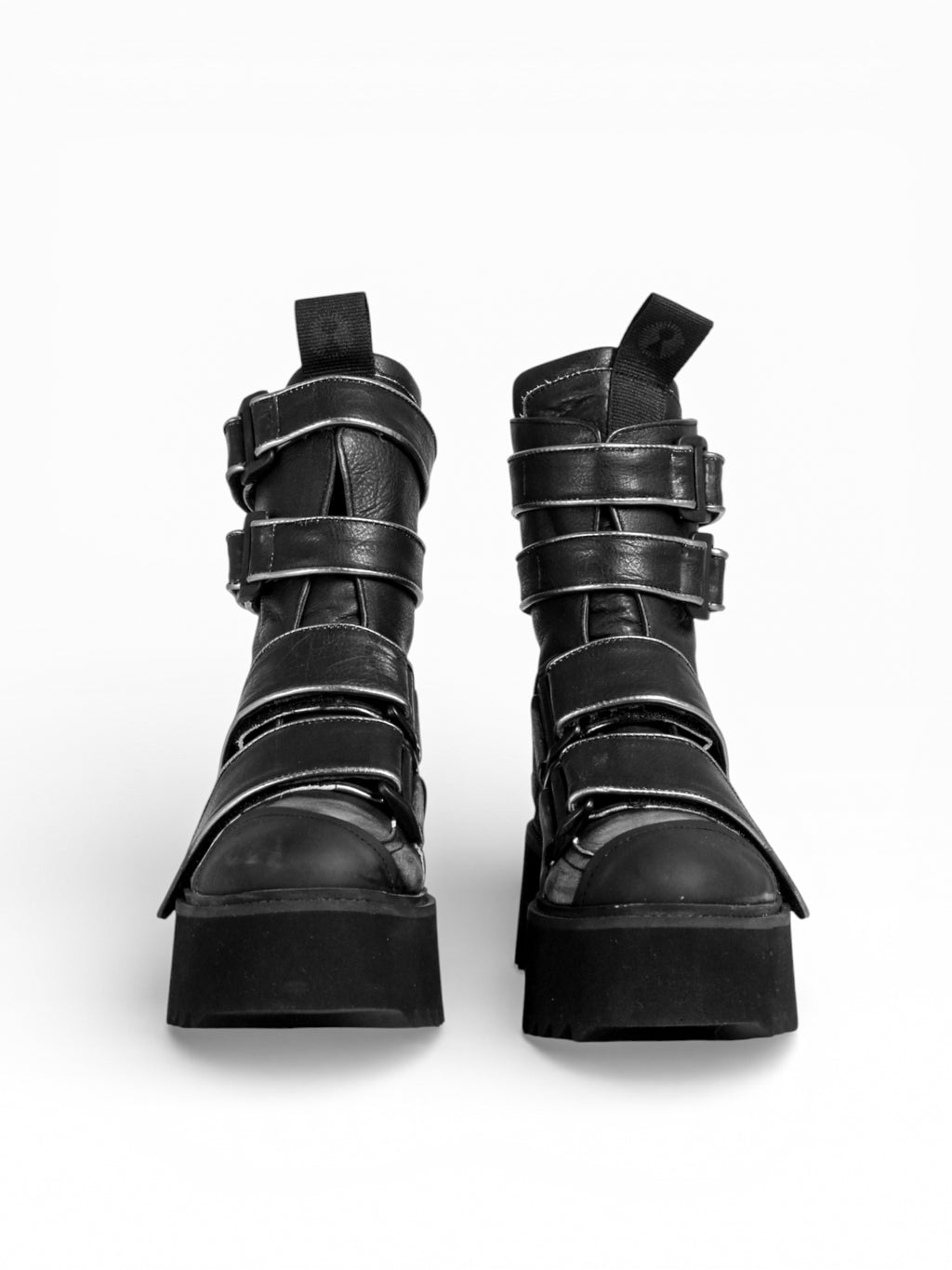 BURNING ACID BLACK LEATHER BLACK SOLE