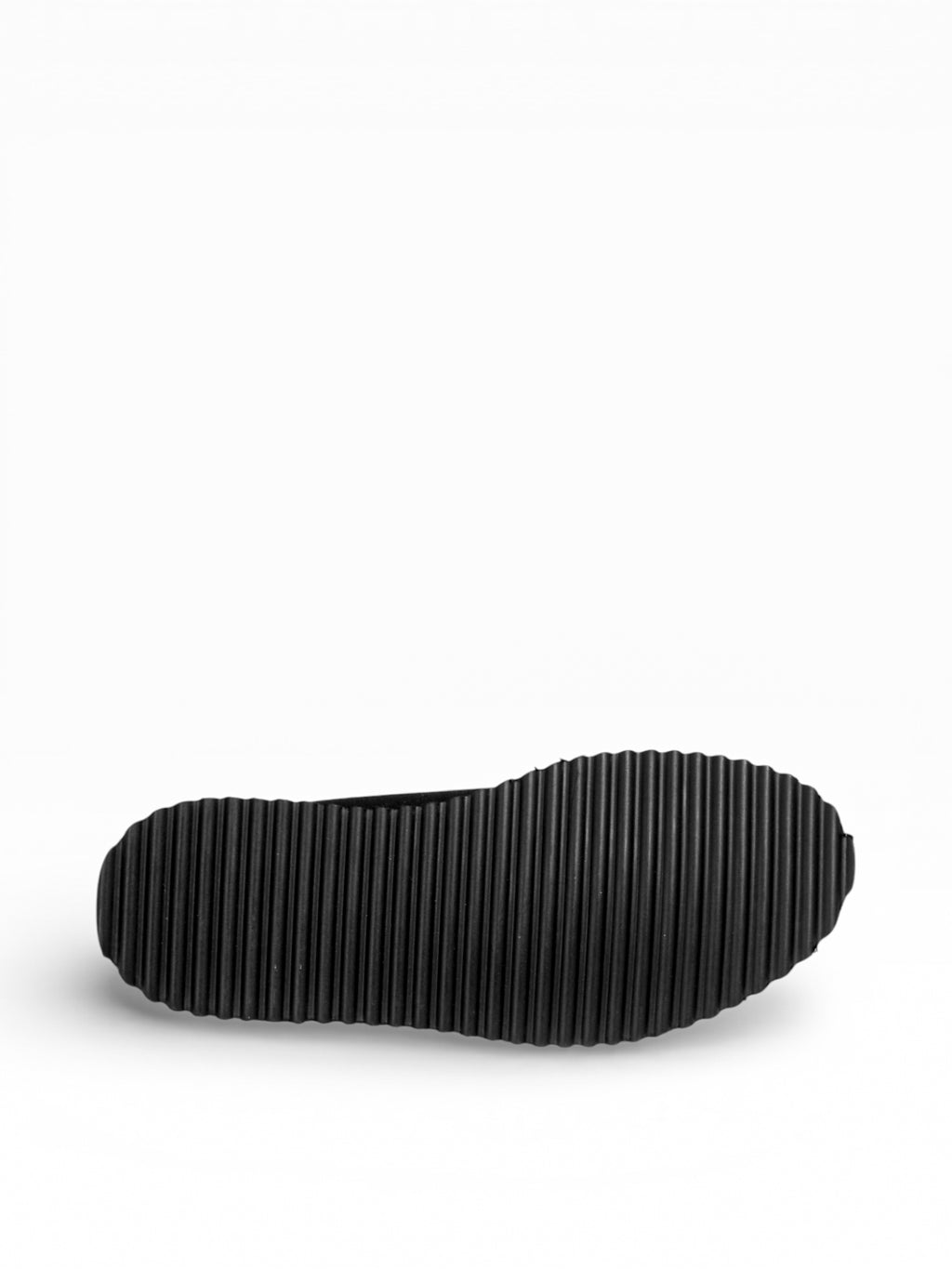 Desert Boots Herren aus schwarzem Öko-Sudeleder mit weißem Boden - FLAVOR