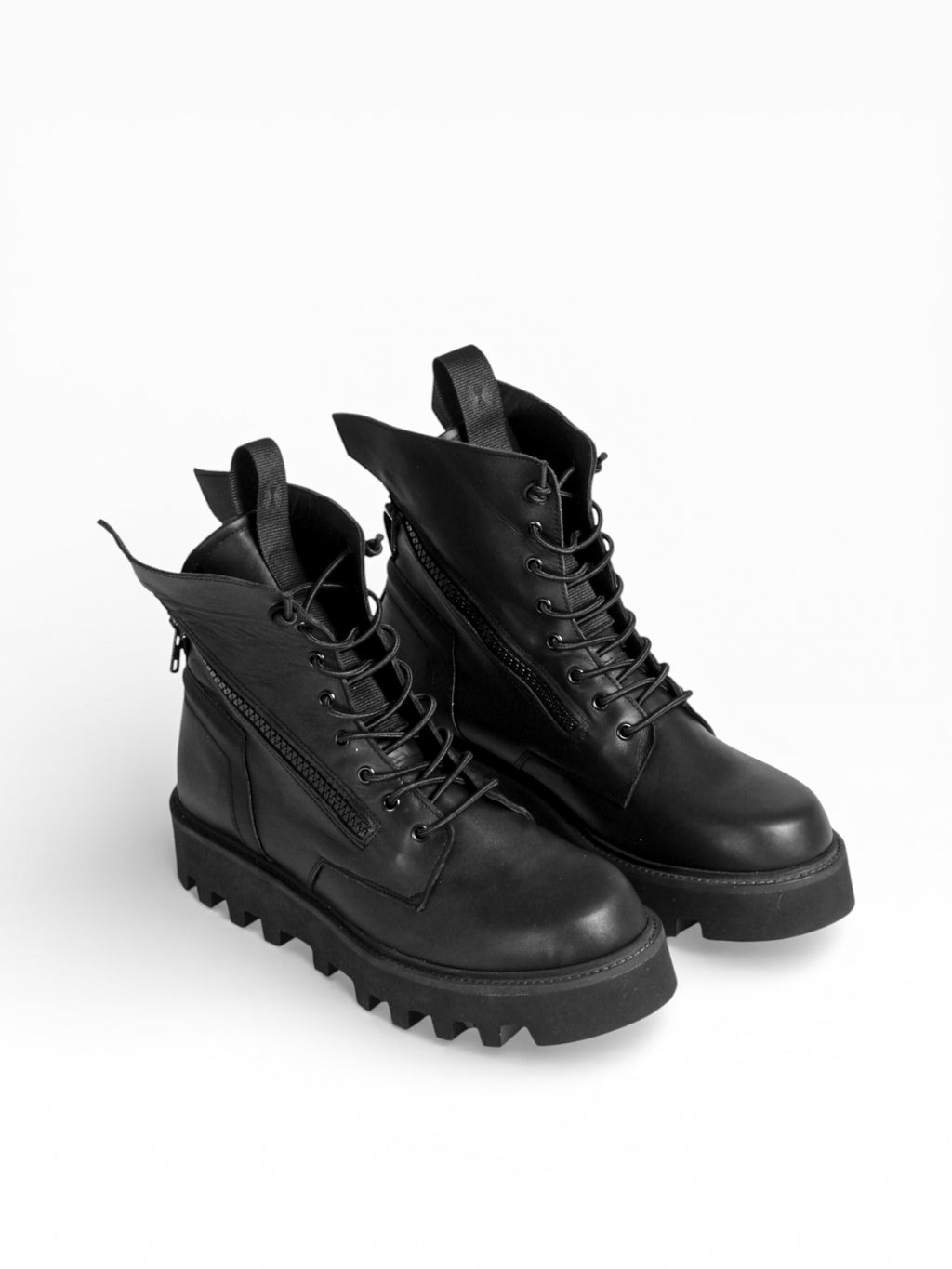 Herren Mid Boots aus schwarzem Leder mit doppeltem Reißverschluss und schwarzem Boden - DOC