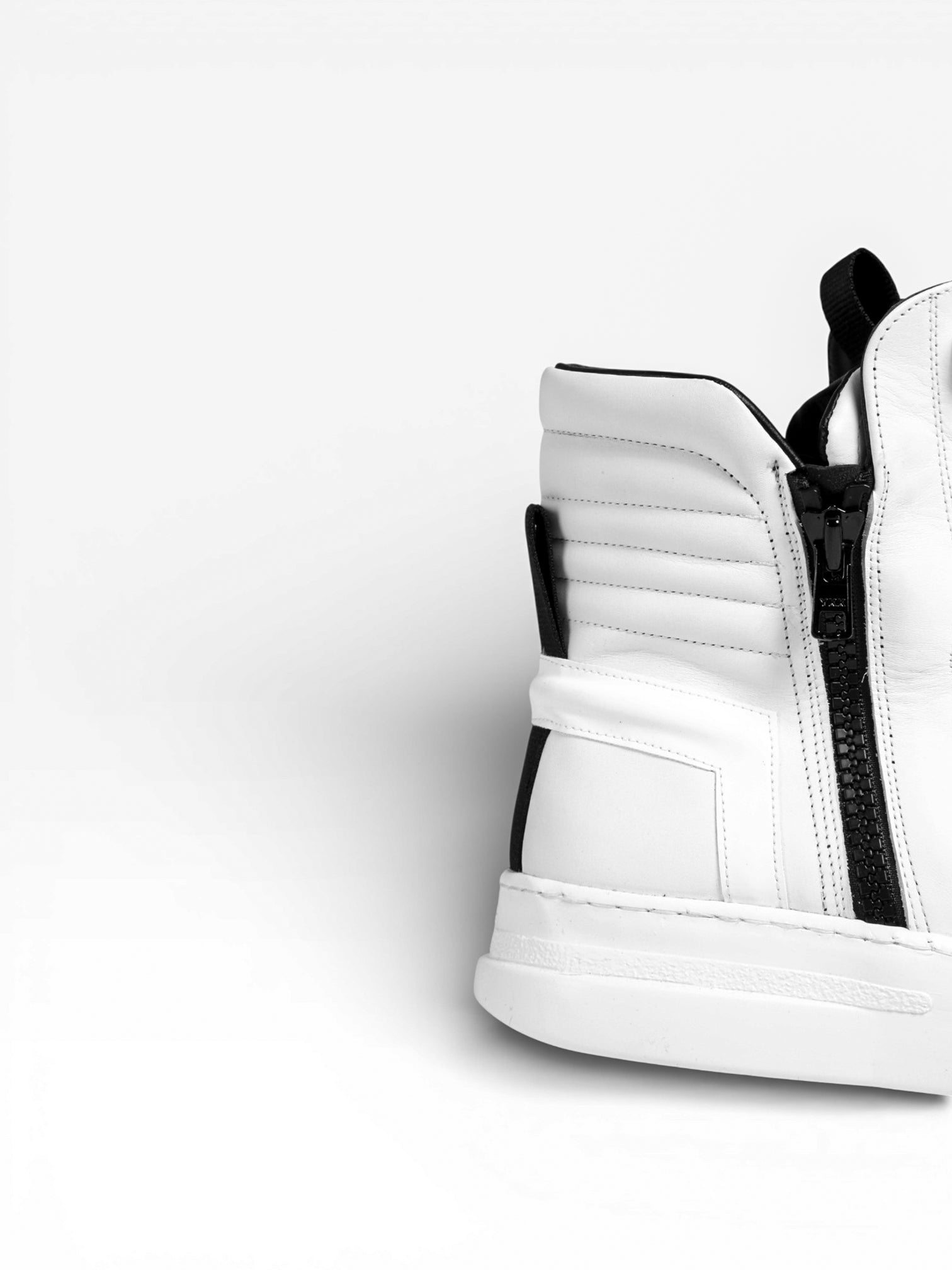 JOSEPH - White leather white sole