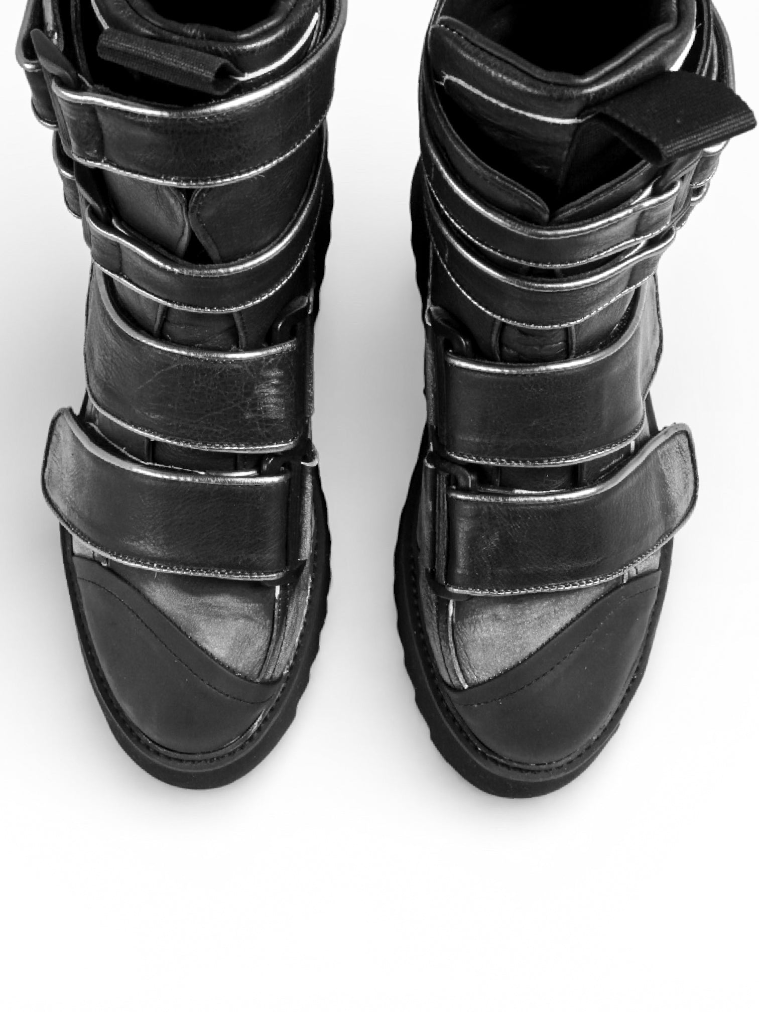 BURNING ACID BLACK LEATHER BLACK SOLE