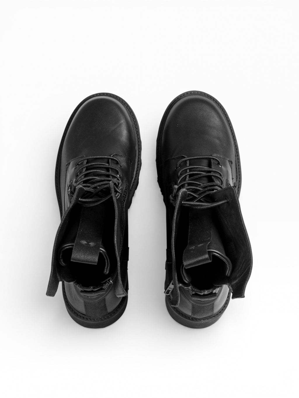 Herren Mid Boots aus schwarzem Leder mit doppeltem Reißverschluss und schwarzem Boden - DOC