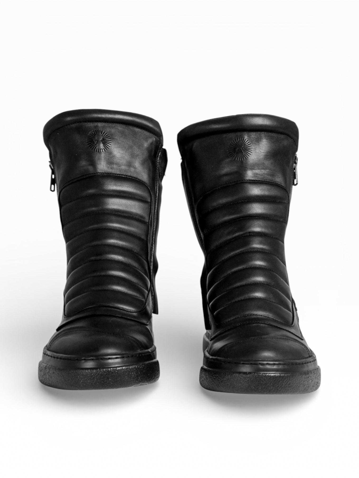 MOTO - Black leather black sole