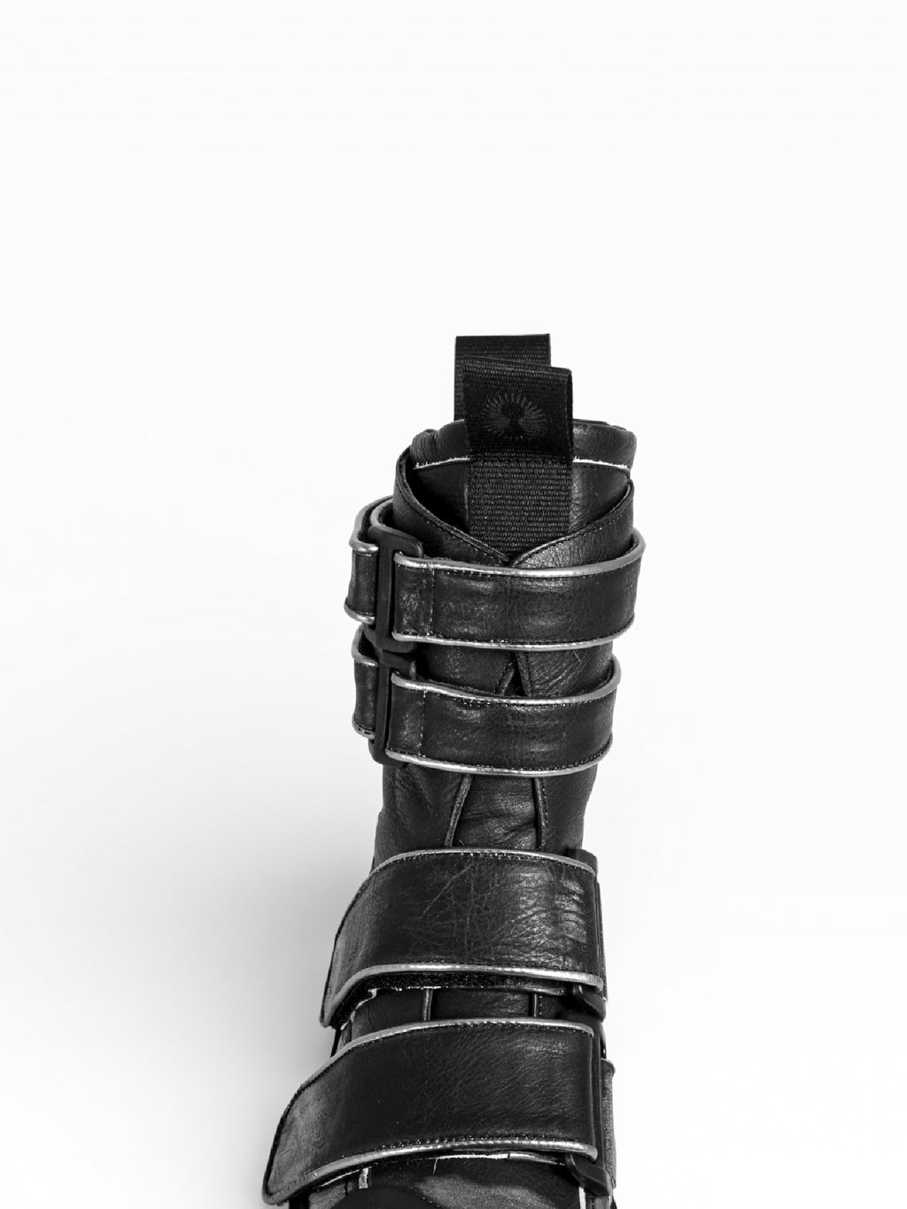 BURNING ACID BLACK LEATHER BLACK SOLE