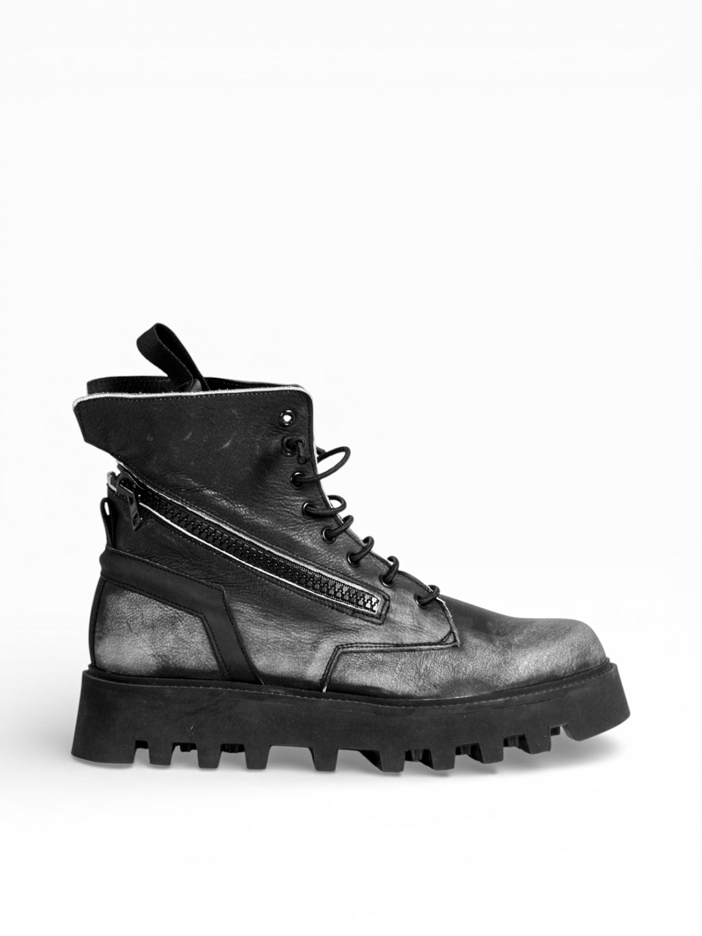 DOC ACID BLACK LEATHER BLACK SOLE