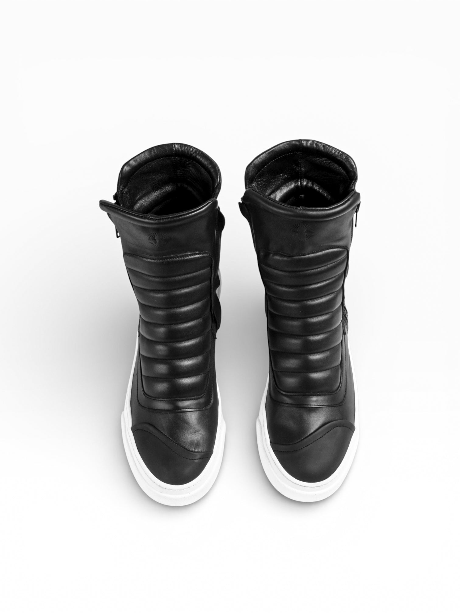Sneaker Herrenstiefel aus schwarzem Leder mit doppeltem Reißverschluss, weißer Boden - MOTO