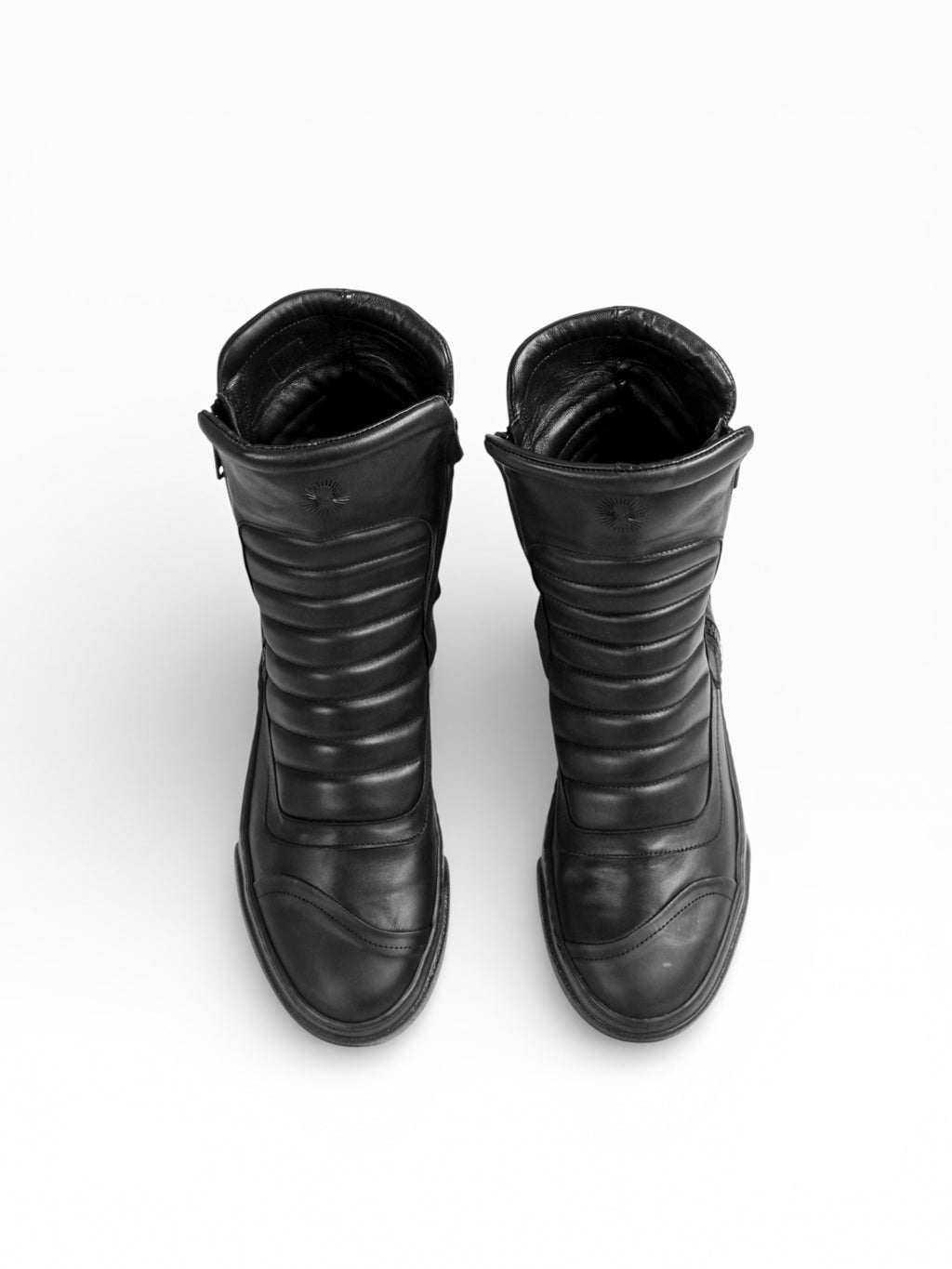 MOTO - Black leather black sole