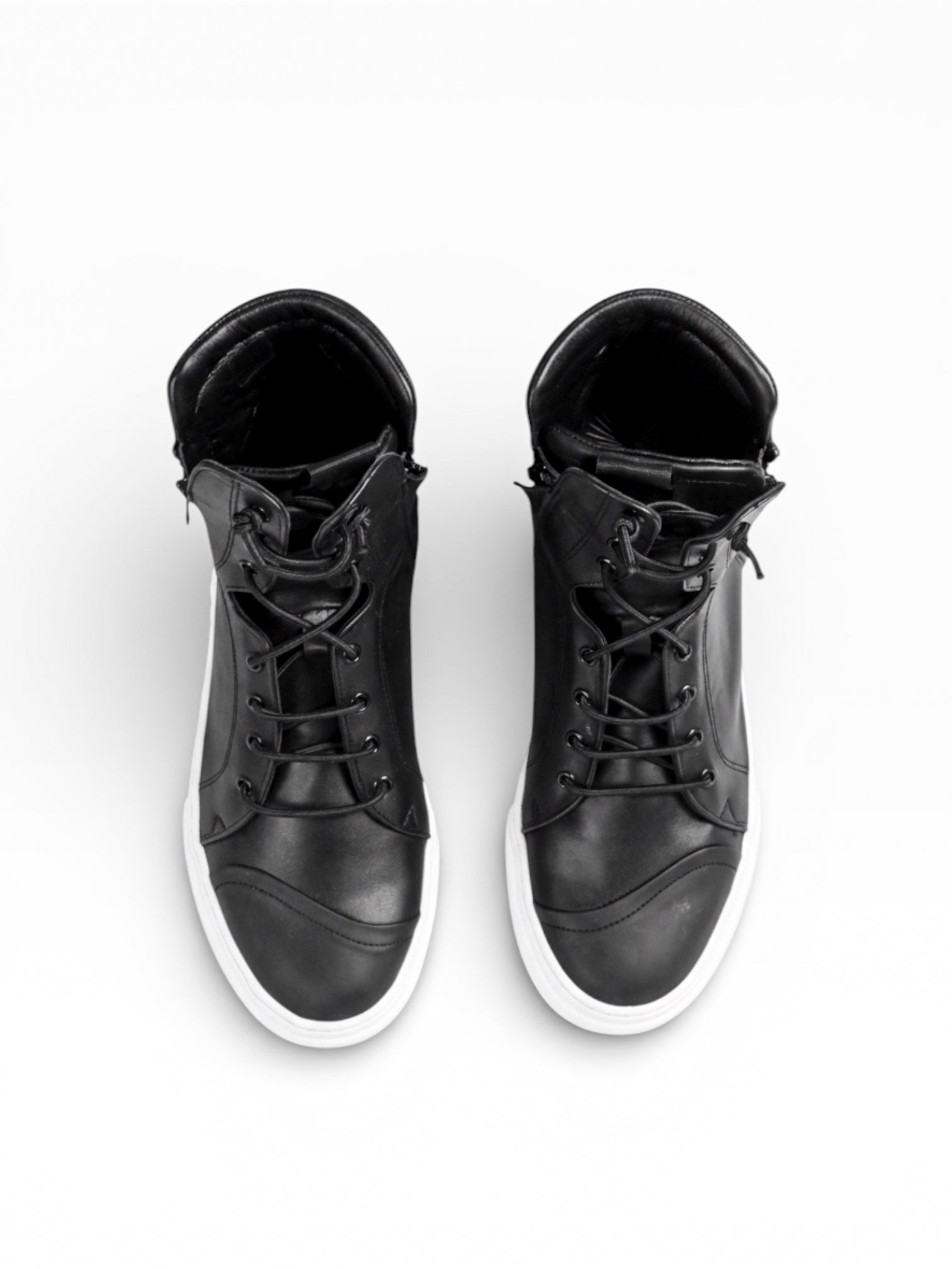 JOSEPH - Black leather white sole