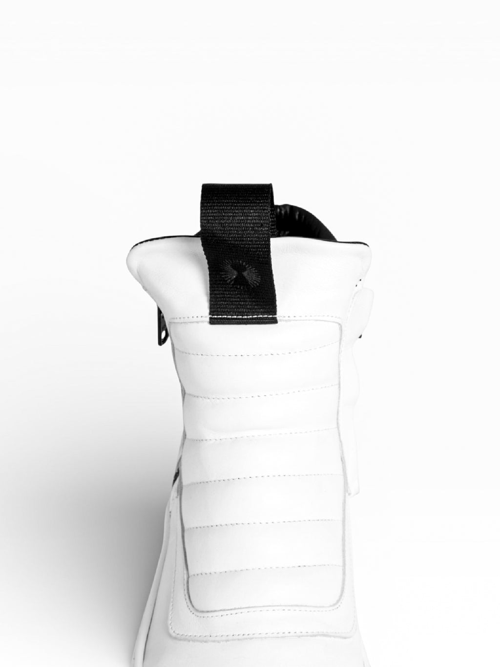 DAMPERZIP - White leather white sole