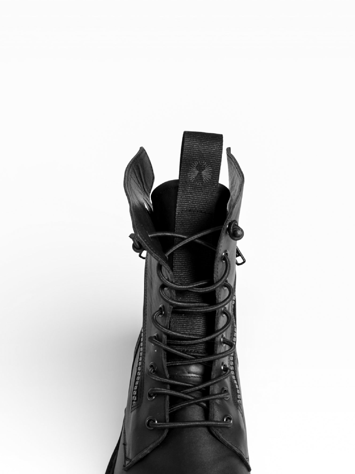 Herren Mid Boots aus schwarzem Leder mit doppeltem Reißverschluss und schwarzem Boden - DOC