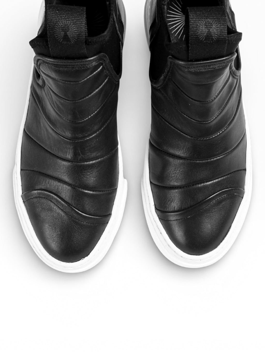 DREAMER - Black leather white sole