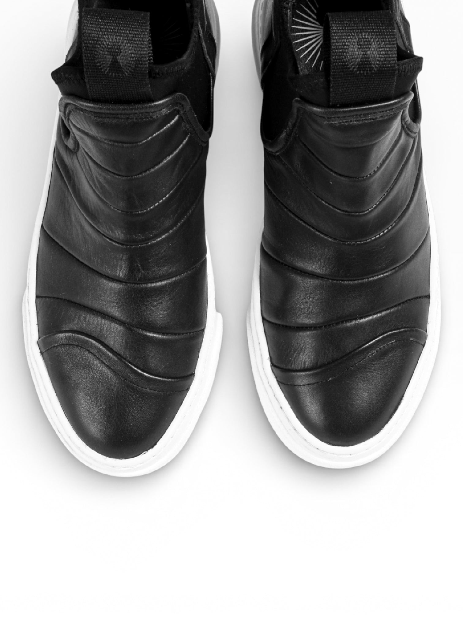 DREAMER - Black leather white sole