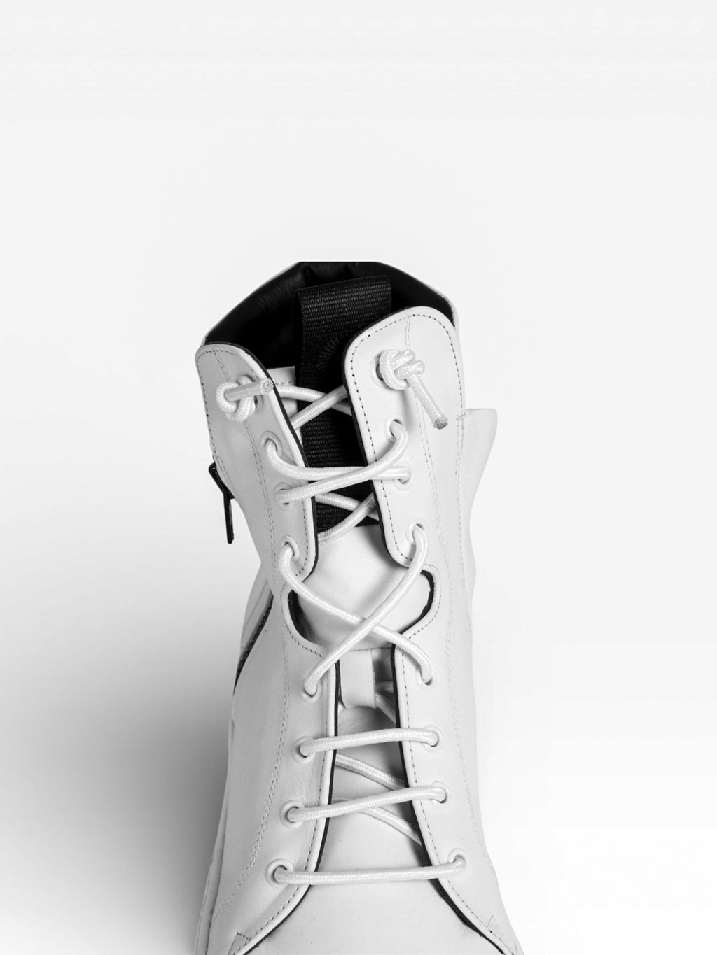 JOSEPH - White leather white sole