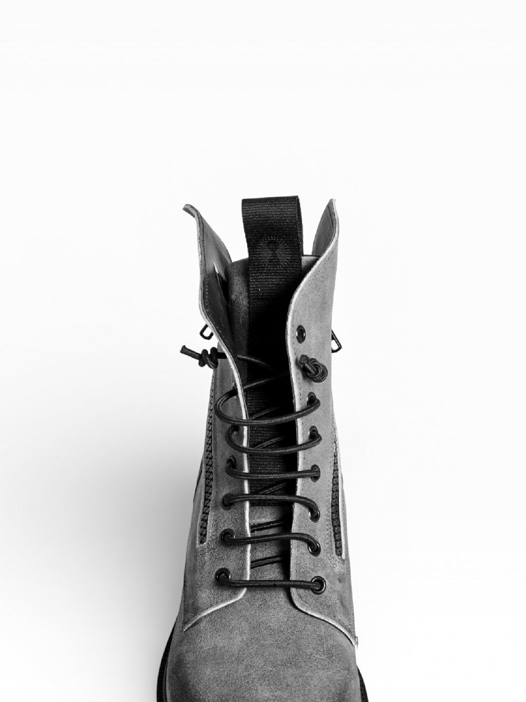 BIC GRIS VINTAGE LEATHER BLACK SOLE