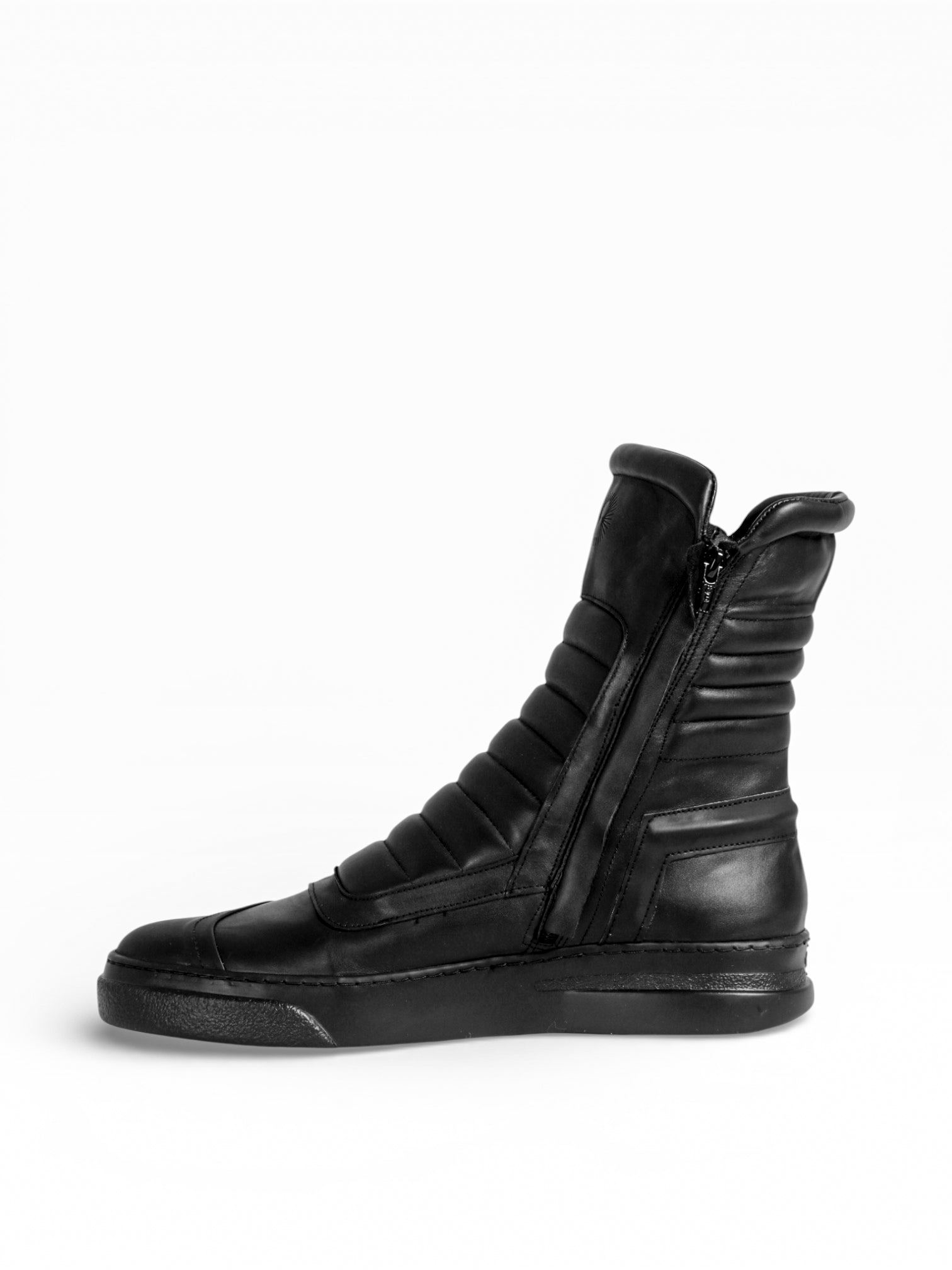 MOTO - Black leather black sole