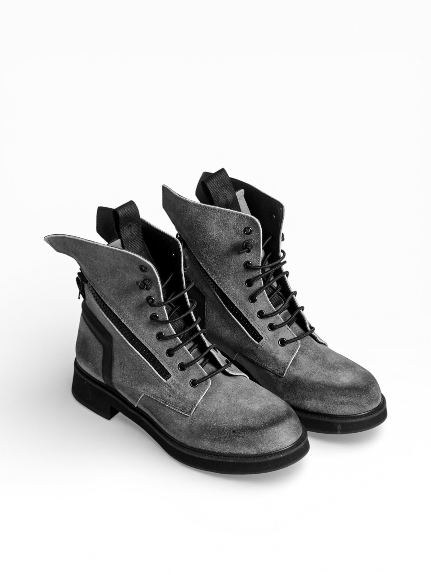 BIC GRIS VINTAGE LEATHER BLACK SOLE