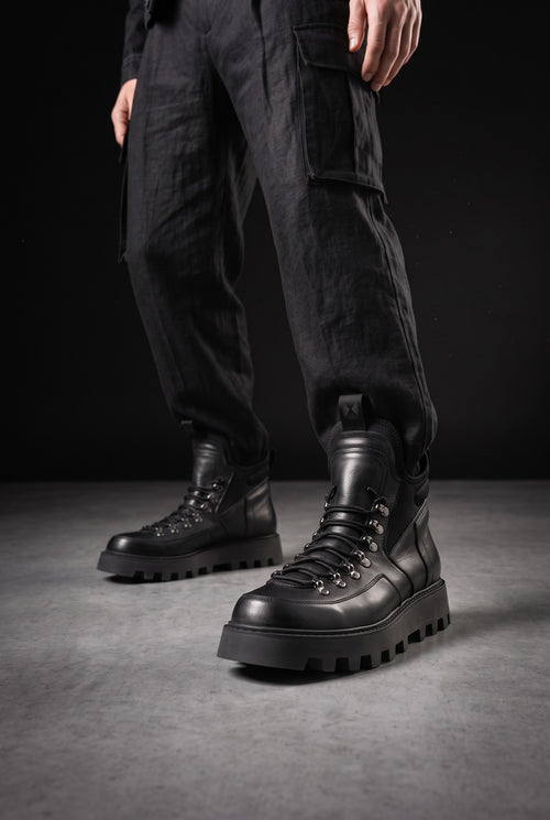 CROUD – Stivaletto in pelle nera