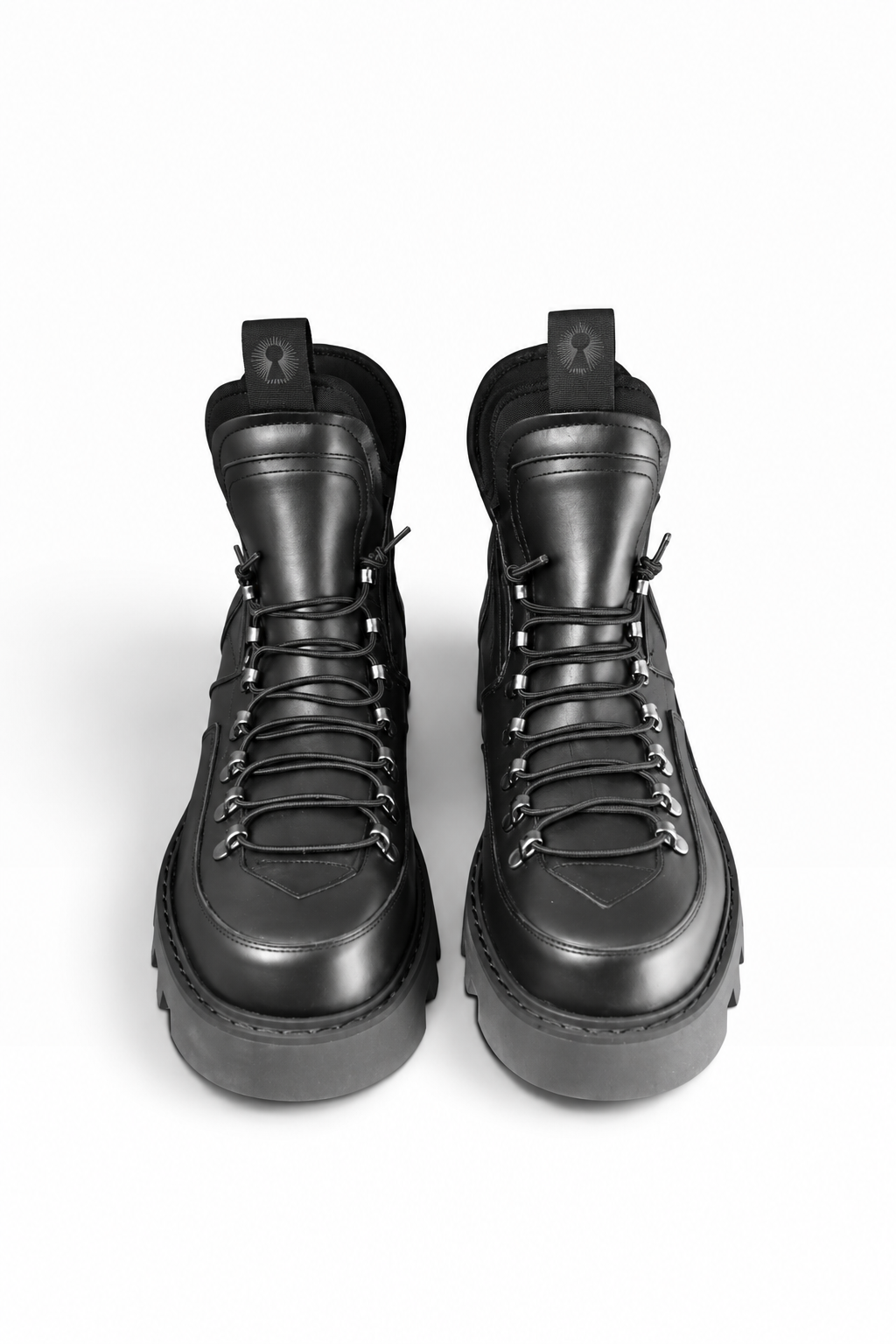 CROUD – Stivaletto mountain pelle nera suola carrarmato