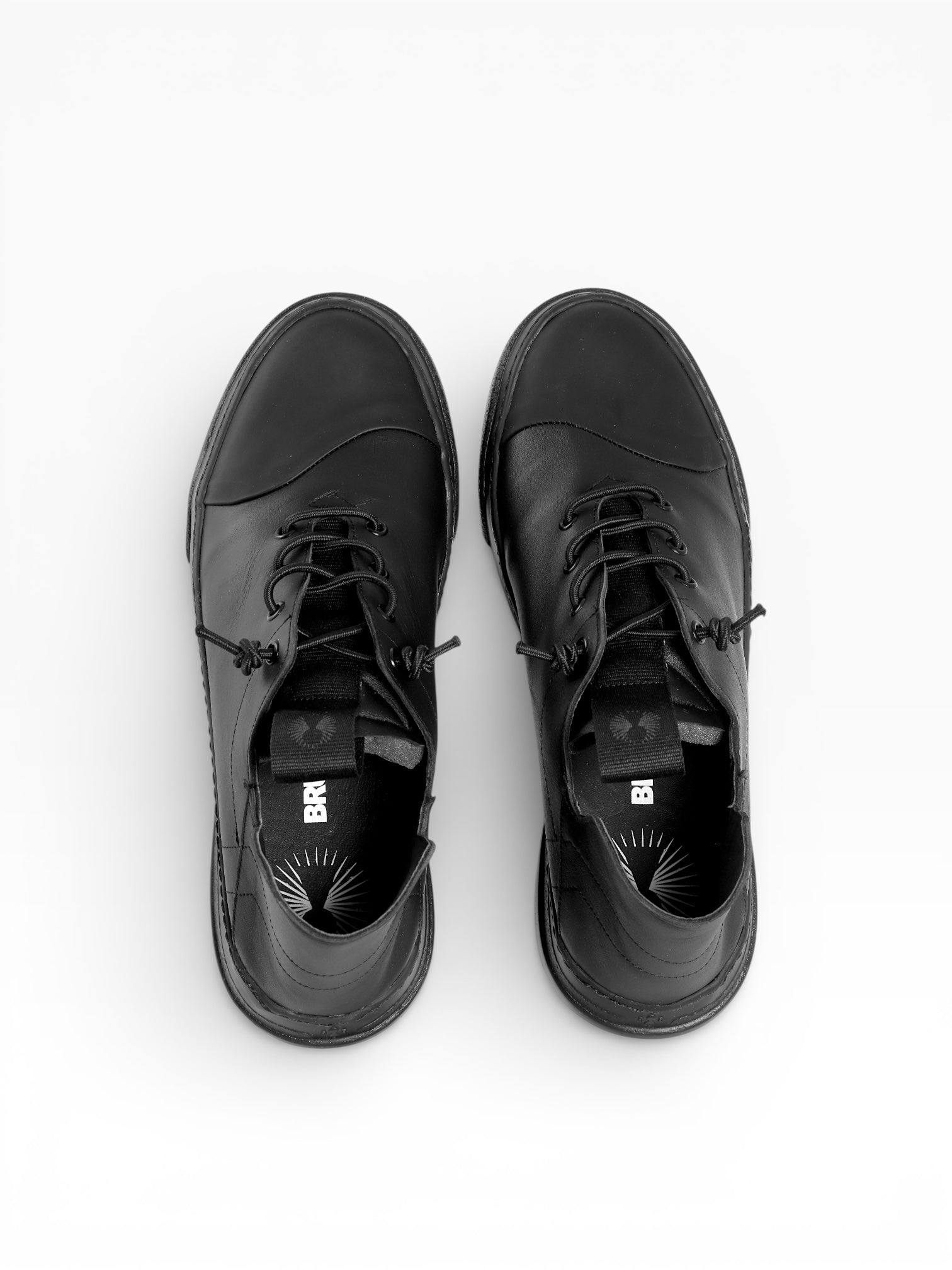 GIF BLACK LEATHER BLACK SOLE