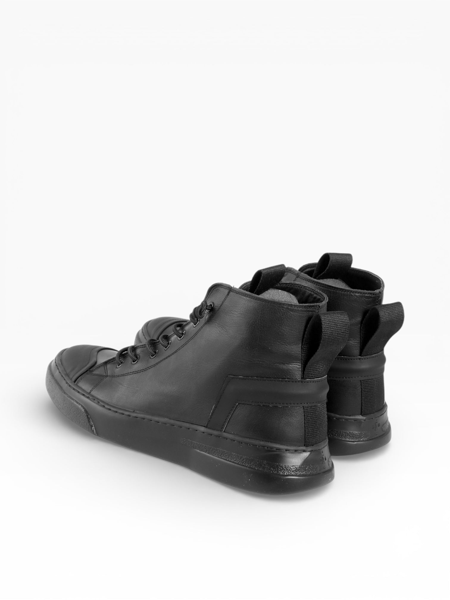 POLON - Black leather black sole