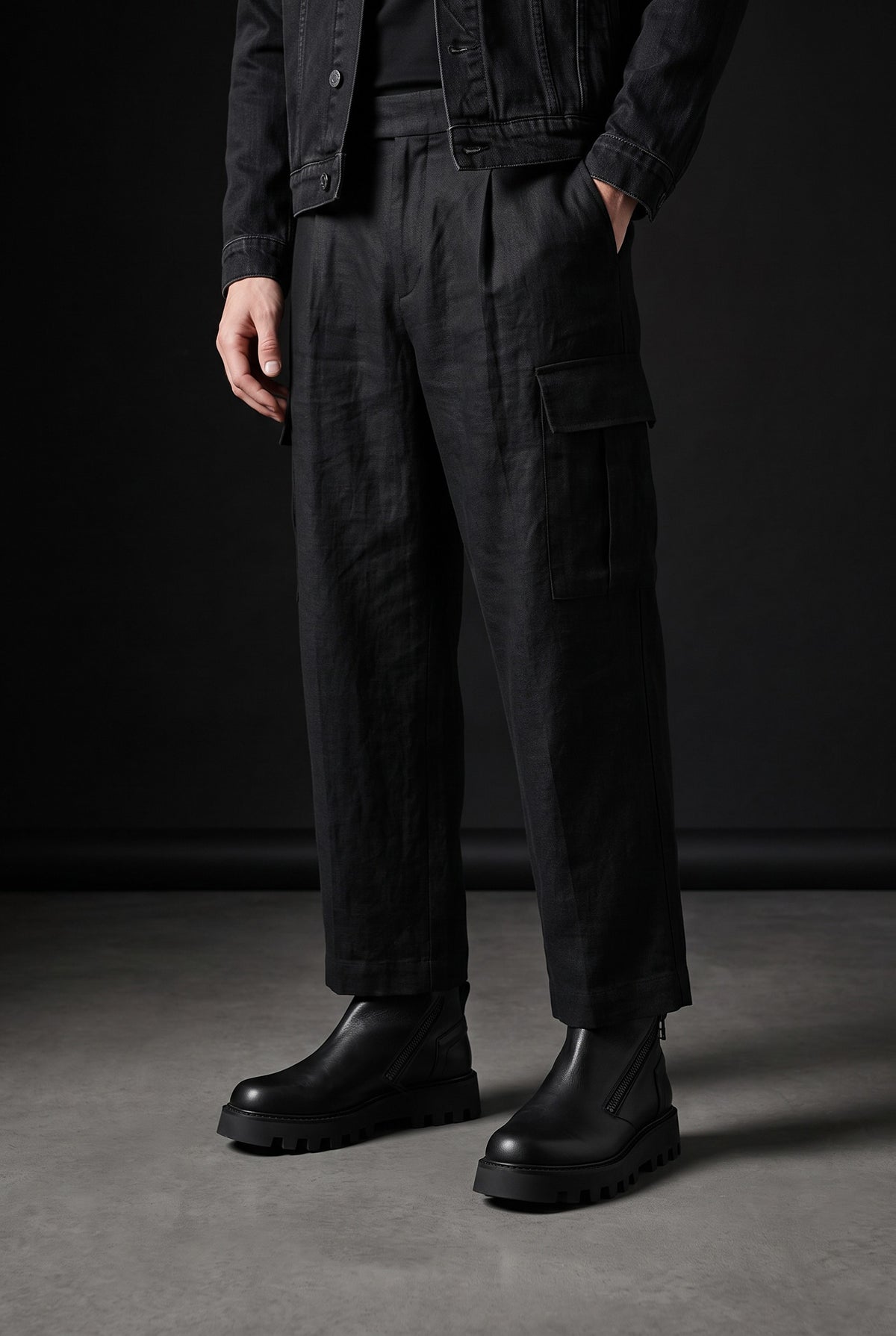 PONTIAK – Men’s Black Leather Ankle Boots with Zip and Lug Sole